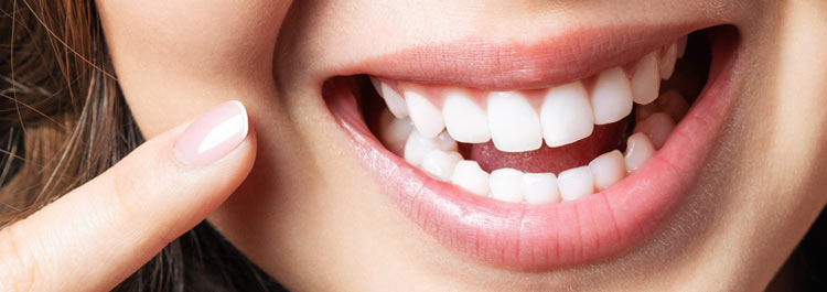 Zahnreinigung
— Prophylaxe für gesunde Zähne und starkes Zahnfleisch